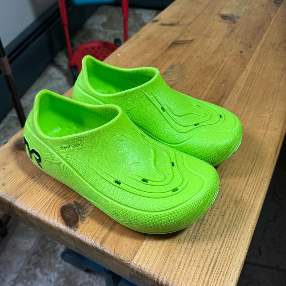 TYR Zenglide, size 9, Green